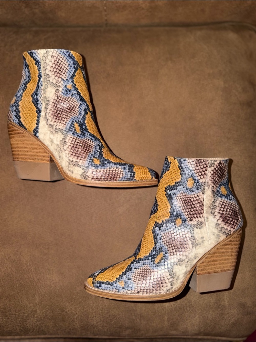 Source Unknown Snake-Print Ankle Boots in Yellow, Blue, Cream